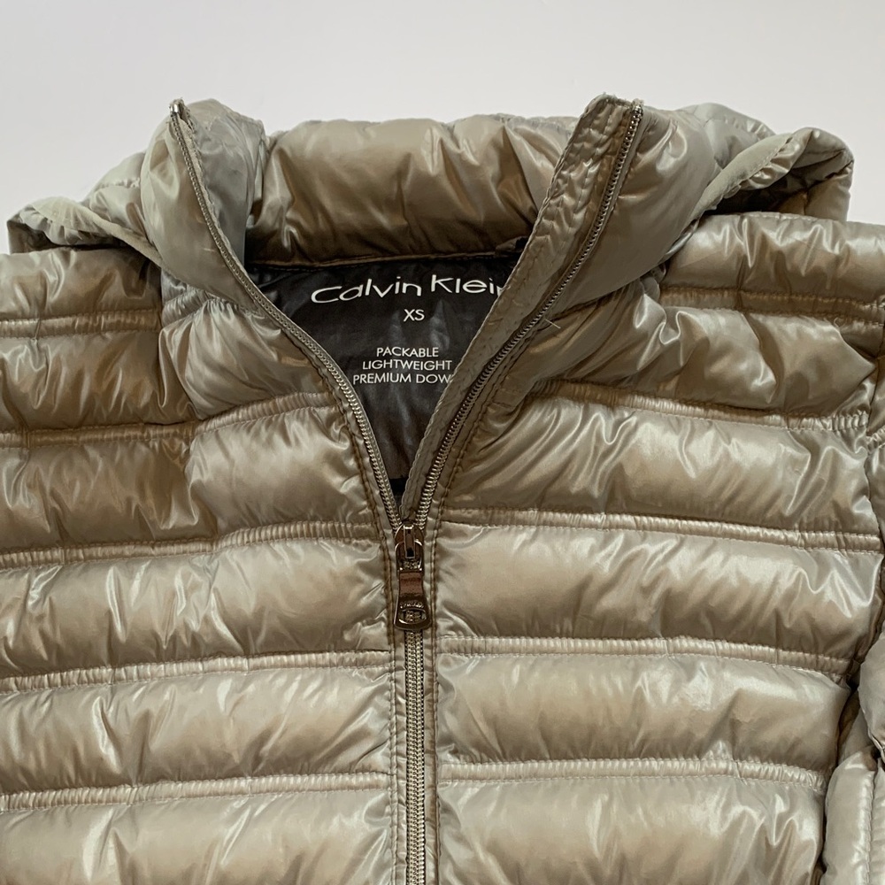 Calvin Klein Women's light warm, gray Puffer down jacket XS - Picture 4 of 9